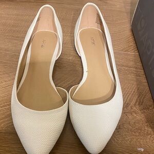 Apt. 9 Women's Cream Textured Flats